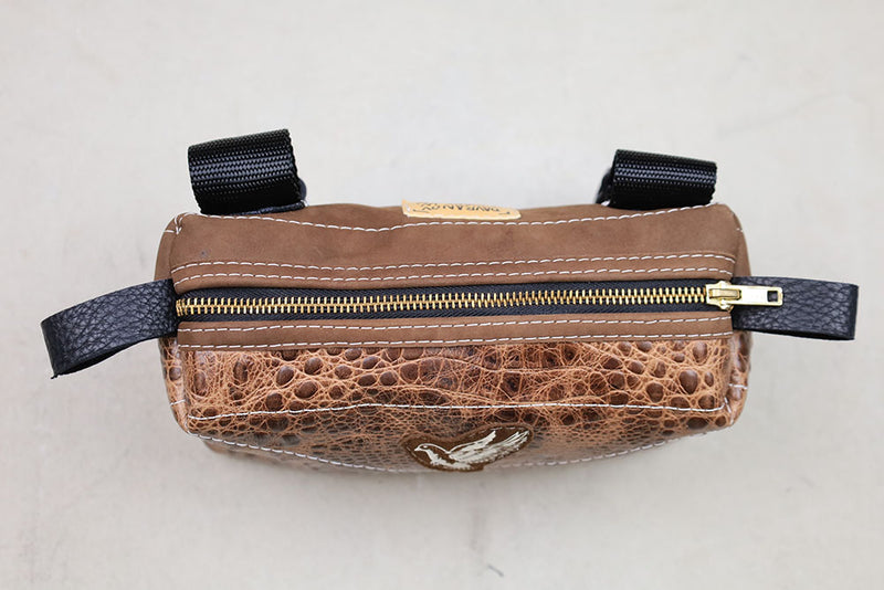 Dump Pouch Embossed Gator